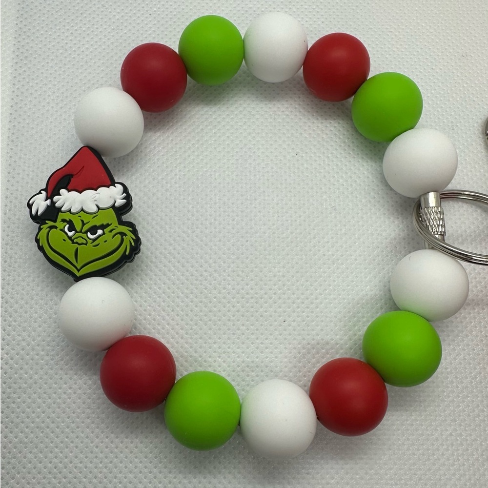 Handmade beaded Grinch keychain